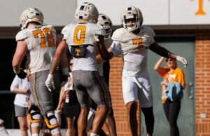 Vol menutup minggu ketiga bola musim semi dengan latihan kedua