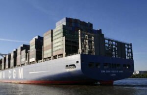 Selat Hormuz: Seorang pemilik Perancis menyatakan kapal kontainer CMA CGM melintasi jalur strategis