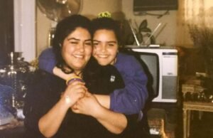 Mengumpulkan kenangan dengan bulu mataku oleh Nanda Mohammad