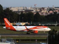 Orly. Tembakan mortir dari prosesi pernikahan mengganggu bandara, pesawat harus berputar