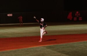 Sherman Johnson memastikan NC State menang melawan UNCW selama seminggu