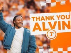 Bintang VFL dan NFL Alvin Kamara memberikan sumbangan filantropis yang besar kepada Tennessee Athletics