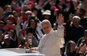 White Sox memperluas rencana undian topi bertema Paus