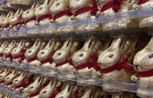 Pegawai toko dipecat karena menangkap pencuri