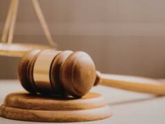 Dengan memperoleh cuti lebih dari 800 hari, dia akan menerima 460.000 euro setelah pemecatannya!