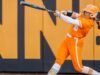 #9 Tennessee mengalahkan Kentucky dengan kemenangan 10-3 pada Senin malam