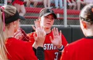 Pekan Grand Slam Talley mengumpulkan konferensi dan dua penghargaan nasional