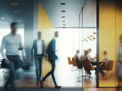 Kegagalan bisnis: industri menolak, bukan jasa. Jumlah kebangkrutan telah mencapai tingkat yang mengkhawatirkan dalam dua belas bulan terakhir