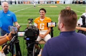 Karyawan Tennessee Football Communications menerima penghargaan Super 11 untuk tahun kedua berturut-turut