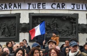 Pengacara keluarga meminta agar penyelidikan dibuka kembali