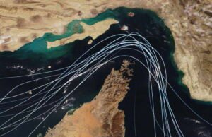 Selat Hormuz: Donald Trump menyambut baik pembukaan kembali selat tersebut tetapi tetap mempertahankan blokade pelabuhan Iran
