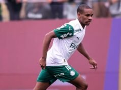 Di tengah minat dari Manchester City, Barcelona ingin mengontrak permata Brasil berusia 16 tahun itu