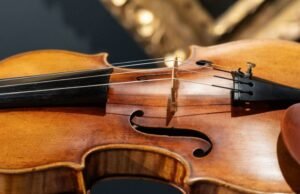 juga. Stradivarius yang dicuri oleh Nazi di Warsawa pada tahun 1944 bisa saja muncul kembali di Colmar