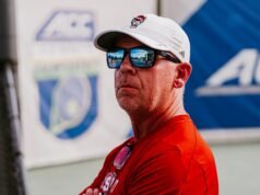 Earnshaw dinobatkan sebagai Pelatih Terbaik ACC Tahun Ini; Tenis wanita menerima empat pilihan semua konferensi