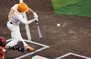 Tiket masuk gratis membuat Vols kalah dalam seri pembukaan dari #13 Alabama