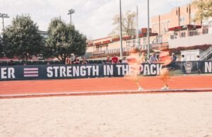 10, masuk dalam Tim Semua Akademik Lintasan & Lapangan Dalam Ruangan ACC