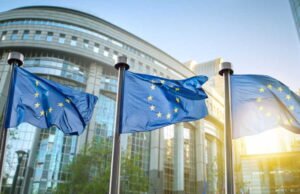 Emmanuel Macron menganjurkan penyebaran utang Eropa dan terus meminjam