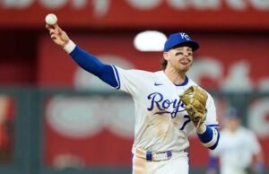 The Royals sedang membangun stadion bisbol senilai $1,9 miliar di Crown Center sebagai bagian dari proyek pembangunan kembali senilai $3 miliar di pusat kota KC