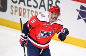 Alex Ovechkin mengatakan dia akan menunggu hingga musim berakhir untuk memutuskan masa depan hokinya