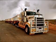 Truk Legendaris: Kereta Jalan Kenworth W900