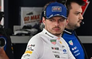 F1 LIVE Verstappen mengejutkan para pesaingnya saat Ferrari dan Mercedes saling bersaing | F1 | olahraga