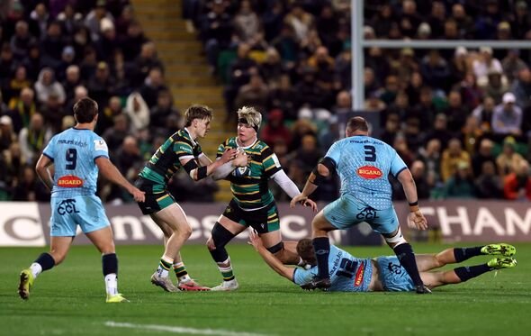 Henry Pollock beraksi untuk Northampton Saints.