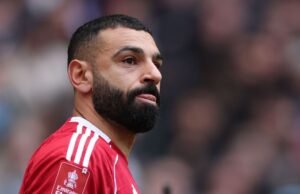 Pembicaraan Mohamed Salah terungkap saat tekanan meningkat pada Arne Slot | Sepak Bola | olahraga