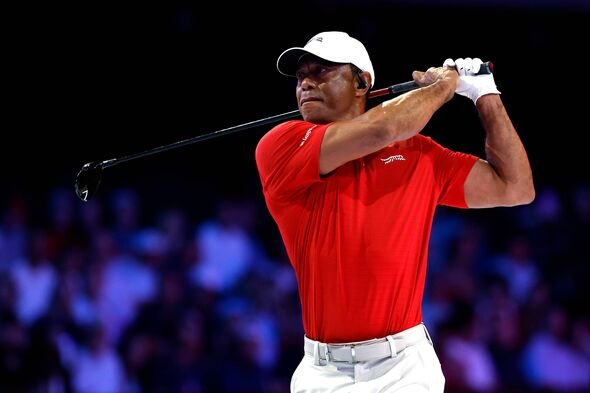 Tiger Woods dari Klub Golf Jupiter Links melakukan pukulan di lubang kesembilan selama pertandingan melawan Klub Golf Los Angeles di SoFi Tiger Woods dari Klub Golf Jupiter Links melakukan pukulan di lubang kesembilan selama pertandingan melawan Klub Golf Los Angeles di SoFi