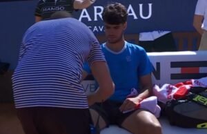 Carlos Alcaraz menjelaskan ketakutannya terhadap cedera baru-baru ini setelah memanggil fisioterapis di Barcelona Open | Tenis | olahraga