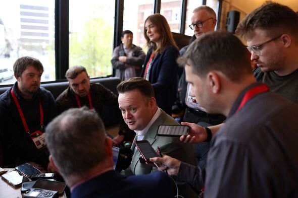 Kejuaraan Snooker Dunia Halo – Hari Media