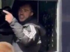 Harry Winks bentrok dengan fans Leicester dalam adegan buruk di luar stadion | Sepak Bola | olahraga