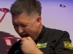 Kyren Wilson menggigit ujung isyarat snooker setelah membantingnya ke tanah | Lainnya | olahraga