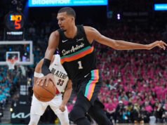 Wembanyama menikmati keamanan Hall of Famers, penggemar dalam debut playoff sebagai blazer top Spurs