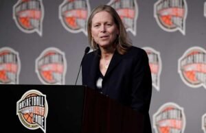 Komisaris Besar Timur Val Ackerman akan pensiun pada bulan Agustus, mengakhiri era perubahan