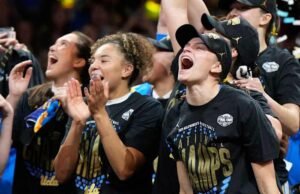 Pemain hebat UCLA Ann Meyers Drysdale merasa bangga saat dia menyaksikan Bruins memenangkan gelar NCAA