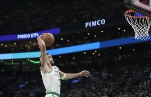 Jayson Tatum kembali dengan kuat ke babak playoff untuk Celtics, yang mengalahkan 76ers 123-91 di Game 1