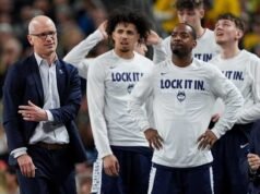 UConn memperlambat Michigan, tetapi permainan fisik tidak bisa mengimbangi tembakan buruk dalam perebutan gelar