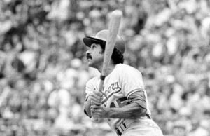 Davey Lopes yang hebat dari Dodgers, seorang infielder dan pencuri rekor, meninggal pada usia 80 tahun