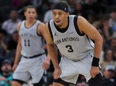 Keldon Johnson dari Spurs mendapat penghargaan sebagai Pemain Terbaik NBA Keenam, mengungguli Jaquez dan Hardaway