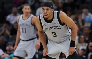 Keldon Johnson dari Spurs mendapat penghargaan sebagai Pemain Terbaik NBA Keenam, mengungguli Jaquez dan Hardaway