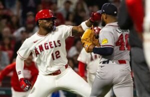 Jorge Soler dari the Angels dan Reynaldo López dari the Braves diskors setelah tawuran tersebut