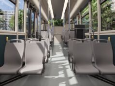 Saddler Lazzerini menghadirkan kursi yang seluruhnya terbuat dari plastik daur ulang