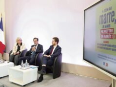 Alih-alih mengatasi memburuknya kondisi kerja, pemerintah lebih memilih melacak tingkat ketidakhadiran