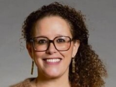 Méhadée Bernard, terpilih sebagai presiden komunitas antar-komunitas berpenduduk 730.000 jiwa di Île-de-France, mengumumkan “pelayanan publik untuk semua”