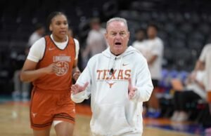 Eksodus dari Texas sebagai tim Final Four putri melihat pemain kunci memasuki portal transfer