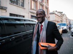 Bally Bagayoko yang memberontak mengambil alih jabatan kepala komune Plaine