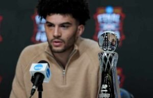 Pemain Terbaik Nasional AP Tahun Ini Cameron Boozer sedang memulihkan diri secara fisik dan emosional dari kekalahan UConn