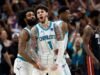 Layup LaMelo Ball dan blok Miles Bridges saat bel memberi Hornets kemenangan 127-126 atas Heat di play-in