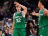 Rookie Mavs Cooper Flagg mencetak 51 poin, menjadi remaja pertama yang mencetak 50 poin dalam pertandingan NBA