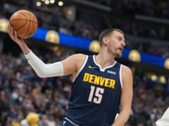 Jokic menjadi starter untuk Nuggets melawan Spurs untuk lolos ke penghargaan sementara Wemby duduk